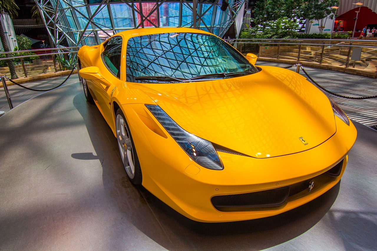 最新車展精彩瞬間，速度與美的極致交融