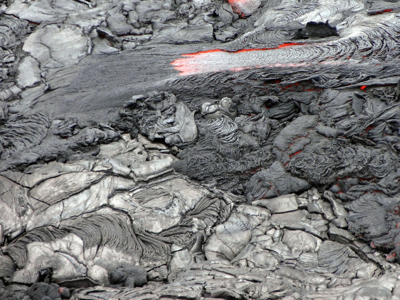 全球關注的火山爆發(fā)新聞及其影響分析